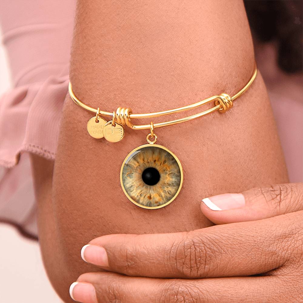 Iris-Armband Gold – Personalisiertes Schmuckstück mit Bedeutung